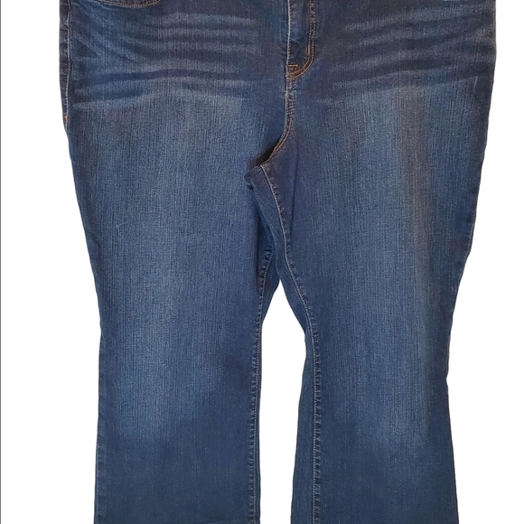 Torrid Blue Flare Cropped Jeans Size 22S - Picture 4 of 5